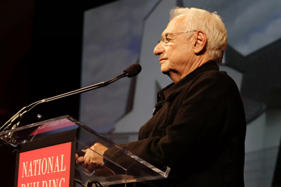 Frank Gehry, recipient of the 2007 Henry C. Turner Prize, giving a presentation about how the work of Gehry Partners and Gehry Technologies has driven construction innovation.